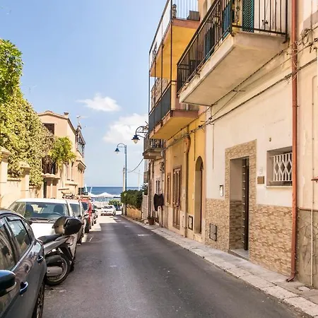 Casa Marty Mondello